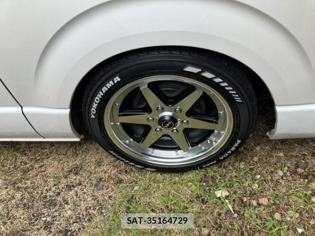 Toyota HIACE VAN 2011-06 8882668-10