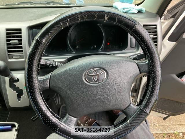 Toyota HIACE VAN 2011-06 8882668-18