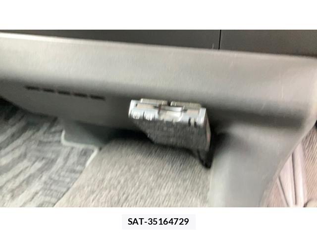 Toyota HIACE VAN 2011-06 8882668-21