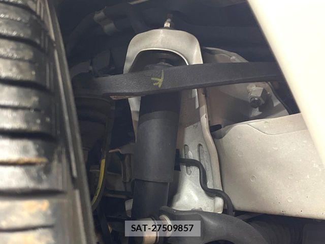 Toyota HIACE VAN 2023-12 8882649-19