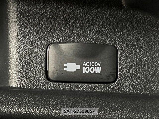 Toyota HIACE VAN 2023-12 8882649-5