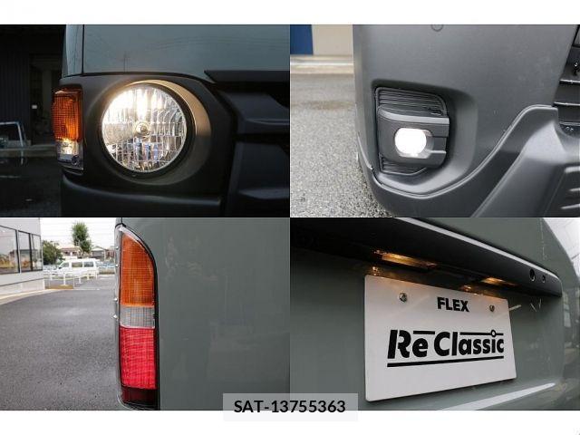 Toyota HIACE VAN 2024-01 8882643-9