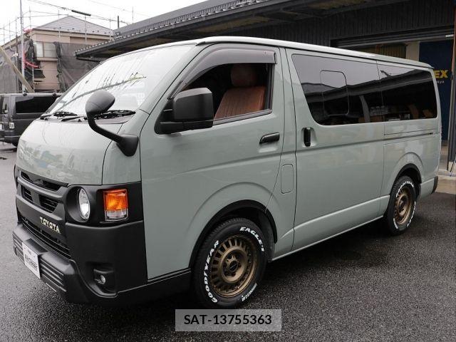 Toyota HIACE VAN 2024-01 8882643-6
