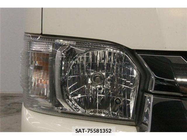 Toyota HIACE VAN 2020-10 8882661-11