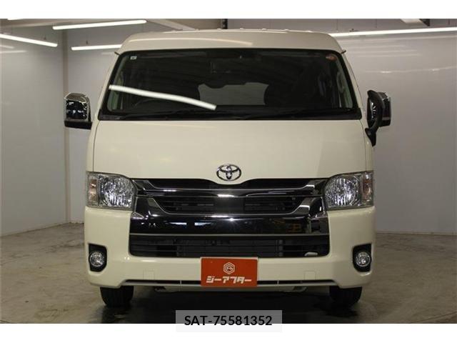 Toyota HIACE VAN 2020-10 8882661-1