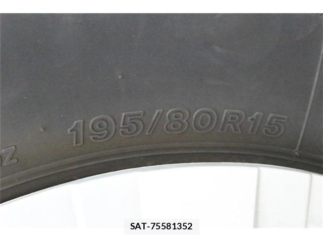 Toyota HIACE VAN 2020-10 8882661-22