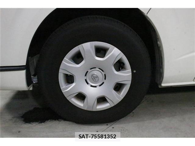 Toyota HIACE VAN 2020-10 8882661-24