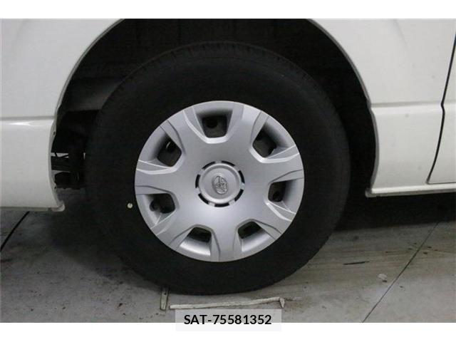 Toyota HIACE VAN 2020-10 8882661-26