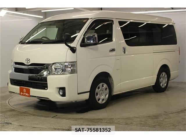 Toyota HIACE VAN 2020-10 8882661-8