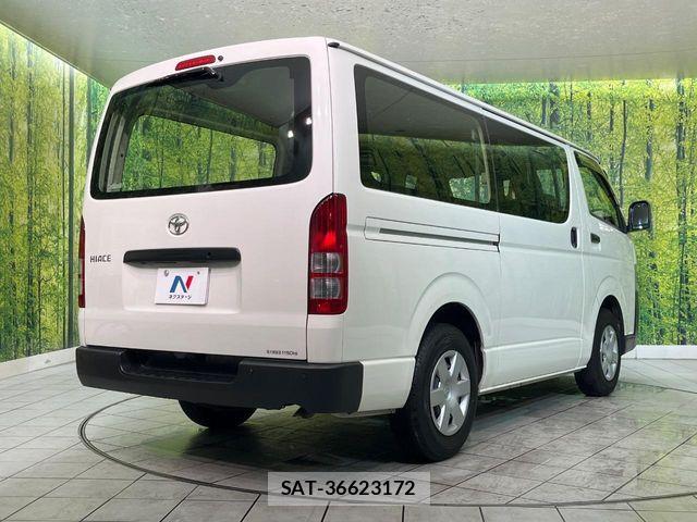 Toyota HIACE VAN 2025-04 8882658-16