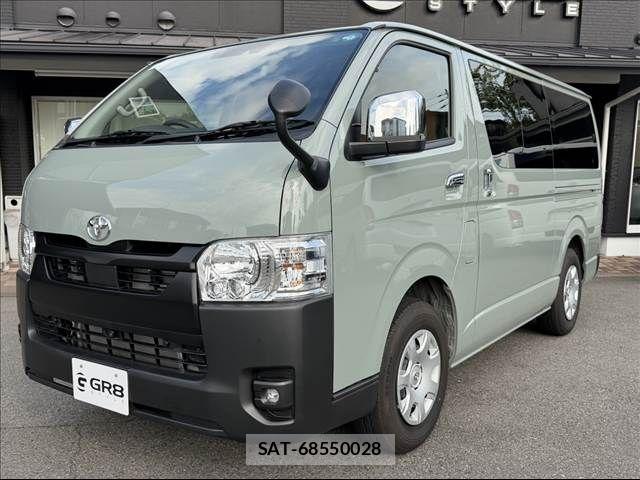 Toyota HIACE VAN 2025-03 8882650-11