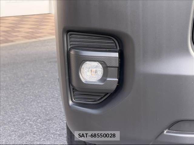 Toyota HIACE VAN 2025-03 8882650-21