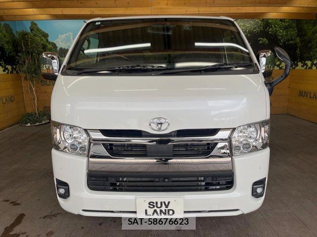 Toyota HIACE VAN 2023-02 8882657-13