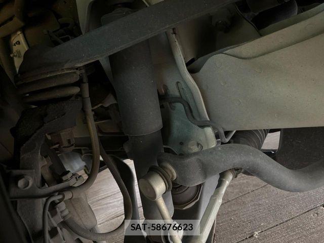 Toyota HIACE VAN 2023-02 8882657-19