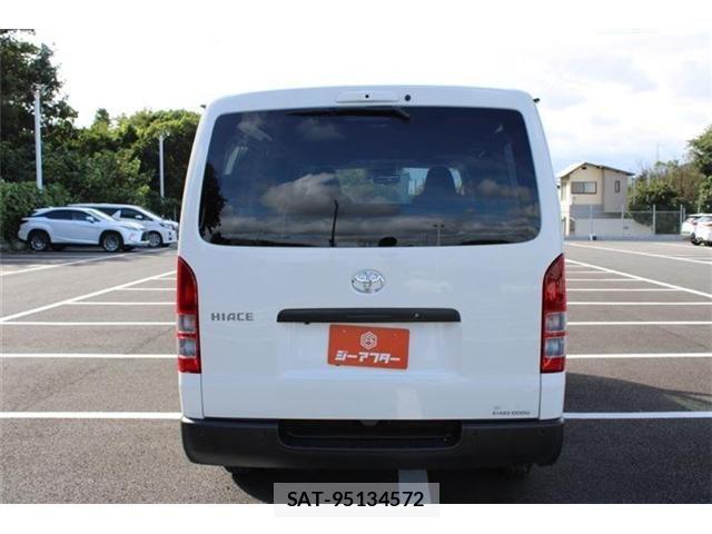 Toyota HIACE VAN 2025-06 8882659-16