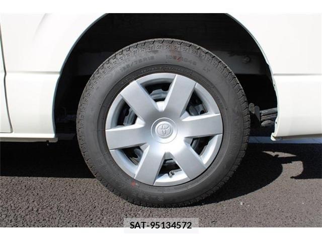 Toyota HIACE VAN 2025-06 8882659-29