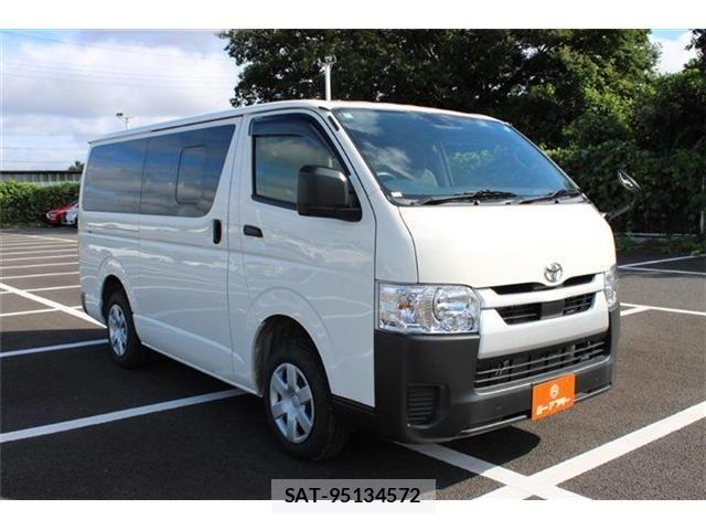 Toyota HIACE VAN 2025-06 8882659-7