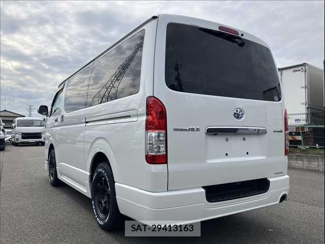Toyota HIACE VAN 2014-01 8882662-7