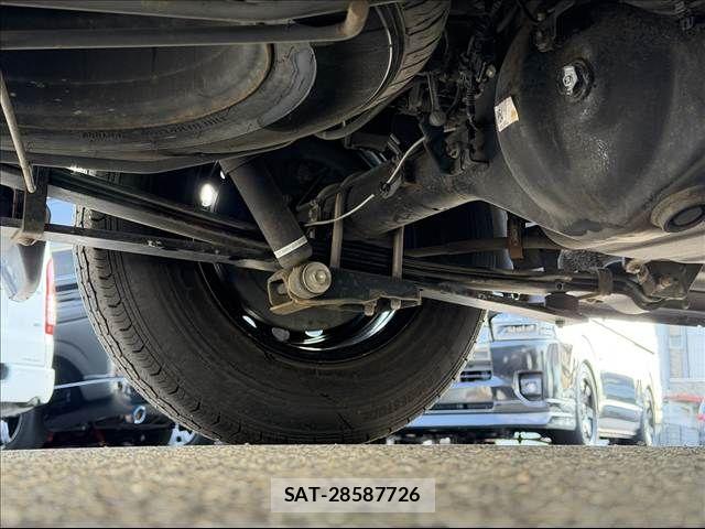 Toyota HIACE VAN 2015-07 8882663-25