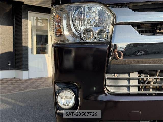 Toyota HIACE VAN 2015-07 8882663-8