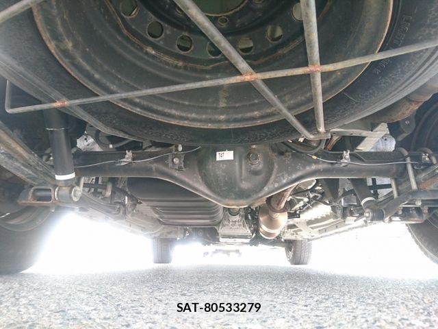 Toyota HIACE VAN 2021-04 8884499-23
