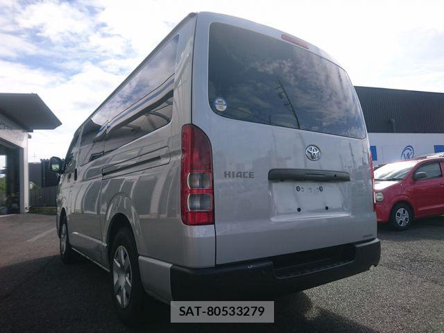 Toyota HIACE VAN 2021-04 8884499-2