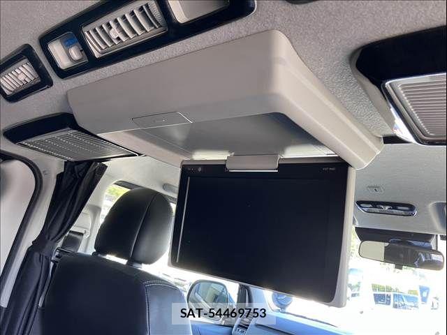 Toyota HIACE VAN 2018-03 8884497-17