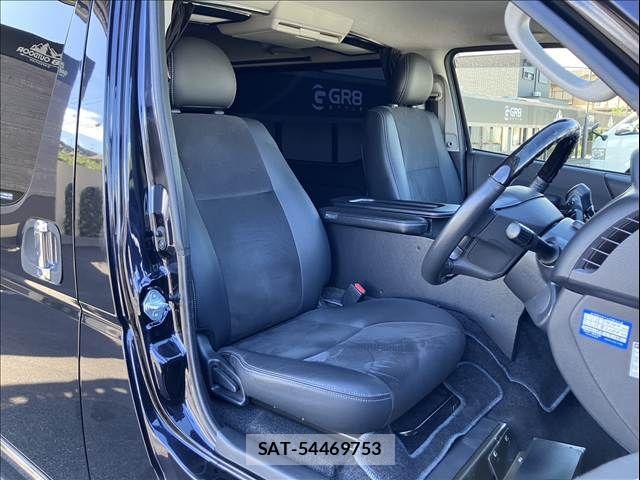 Toyota HIACE VAN 2018-03 8884497-6