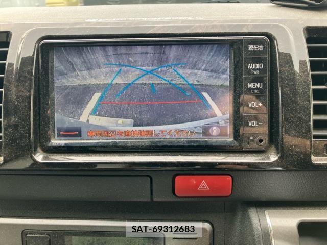 Toyota HIACE VAN 2020-10 8884498-16