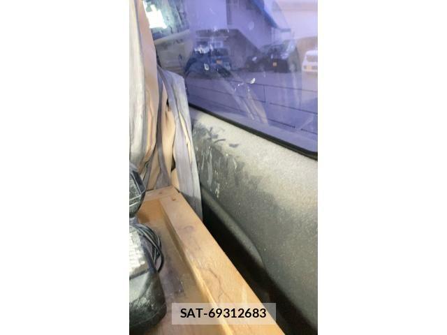 Toyota HIACE VAN 2020-10 8884498-23
