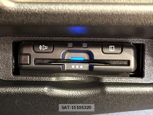 Toyota HIACE VAN 2021-10 8884496-6