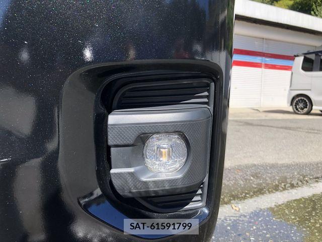 Toyota HIACE VAN 2023-03 8884495-10