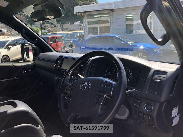 Toyota HIACE VAN 2023-03 8884495-13
