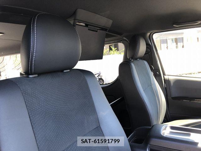 Toyota HIACE VAN 2023-03 8884495-14