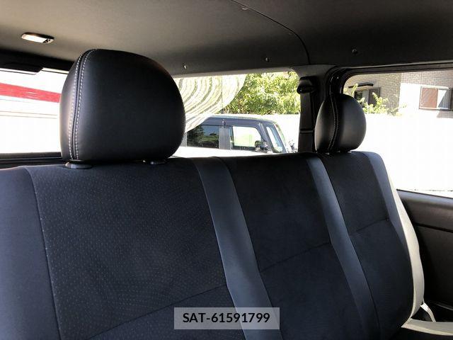 Toyota HIACE VAN 2023-03 8884495-16