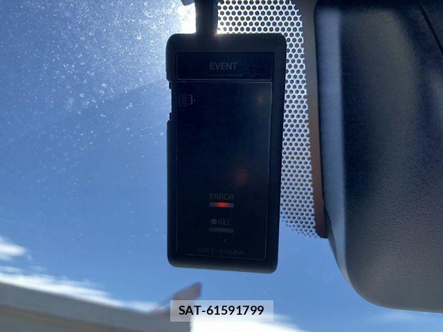 Toyota HIACE VAN 2023-03 8884495-19