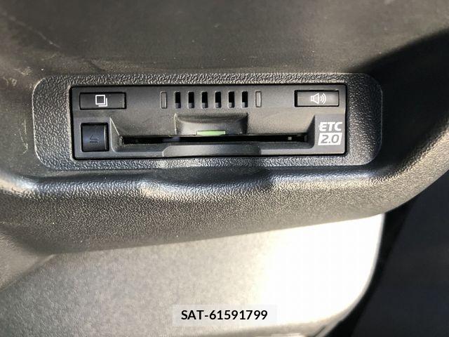 Toyota HIACE VAN 2023-03 8884495-20