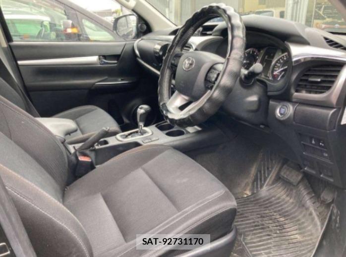 Toyota HILUX 2021-05 873970-5