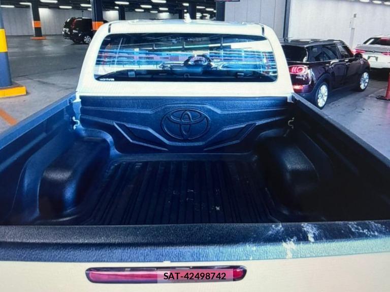 Toyota HILUX 2024 997701-2