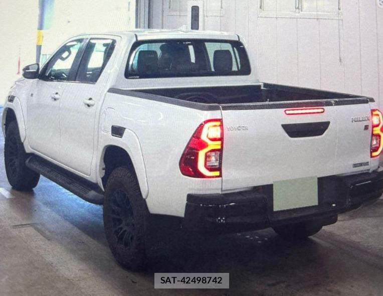 Toyota HILUX 2024 997701-3