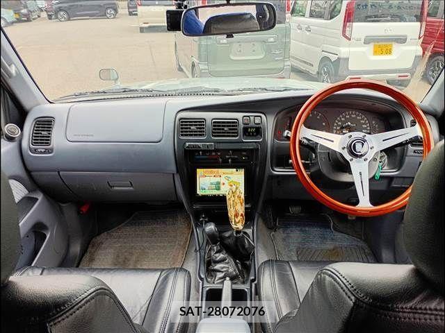 Toyota HILUX SURF 1997-04 5881323-1