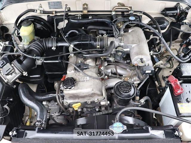 Toyota HILUX SURF 2002-01 7729997-9