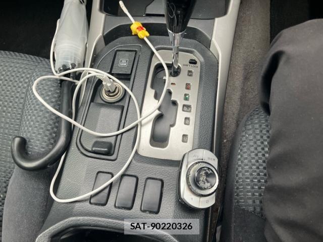 Toyota HILUX SURF 2005-02 8075968-17
