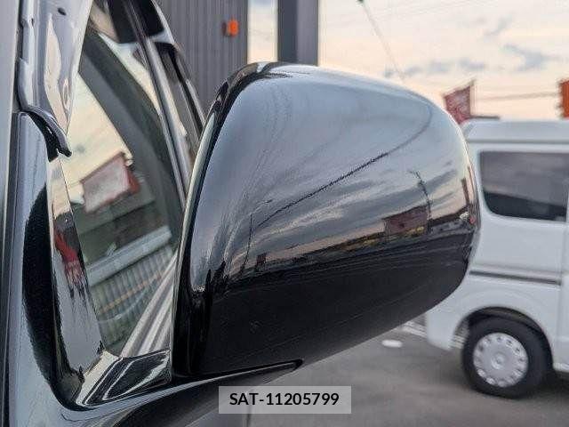 Toyota HILUX SURF 2003-05 8102340-29