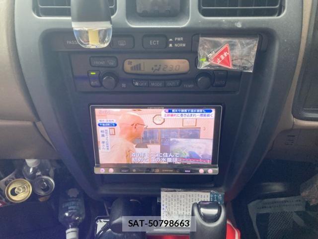 Toyota HILUX SURF 2002-03 8102343-13