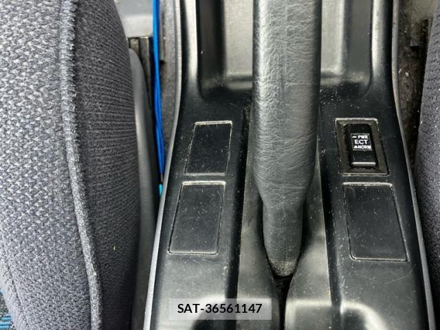 Toyota HILUX SURF 1998-03 8132743-18
