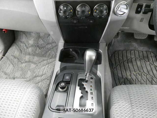 Toyota HILUX SURF 2005-10 8210729-25