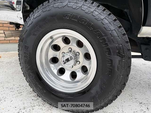 Toyota HILUX SURF 2002-03 8210728-11