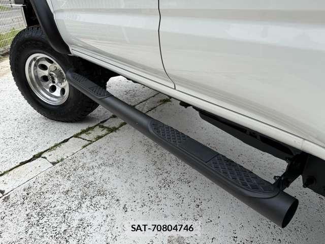 Toyota HILUX SURF 2002-03 8210728-13