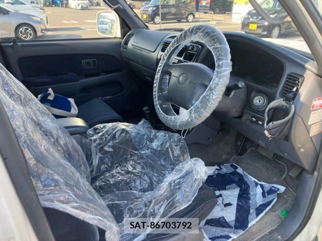 Toyota HILUX SURF 1998-03 8246987-13